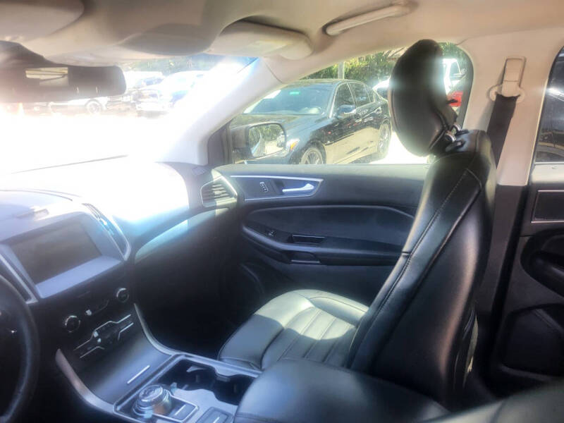 2019 Ford Edge SEL