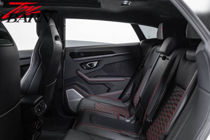 2022 Lamborghini Urus