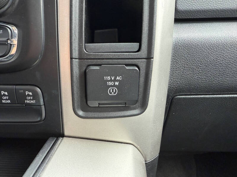 2017 RAM 1500 Big Horn