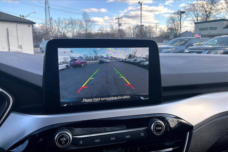 2020 Ford Escape SE