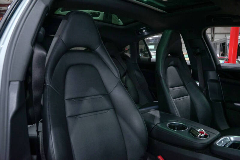 2018 Porsche Panamera 4S