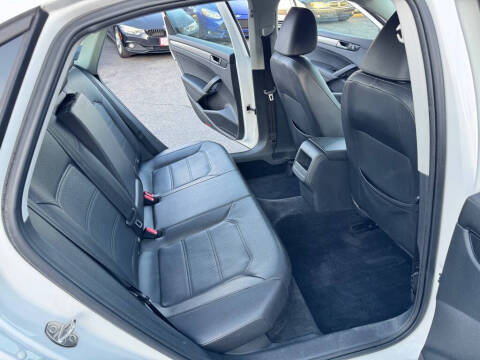 2015 Volkswagen Passat