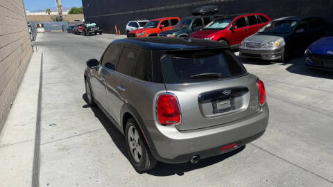 2017 MINI Hardtop 4 Door Cooper