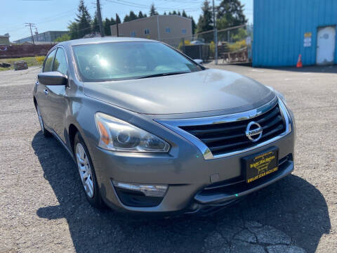2015 Nissan Altima for sale at Bright Star Motors in Tacoma WA
