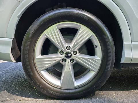 2023 Audi Q4 e-tron quattro Premium 50