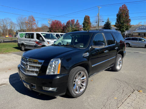 2011 Cadillac Escalade for sale at Candlewood Valley Motors in New Milford CT