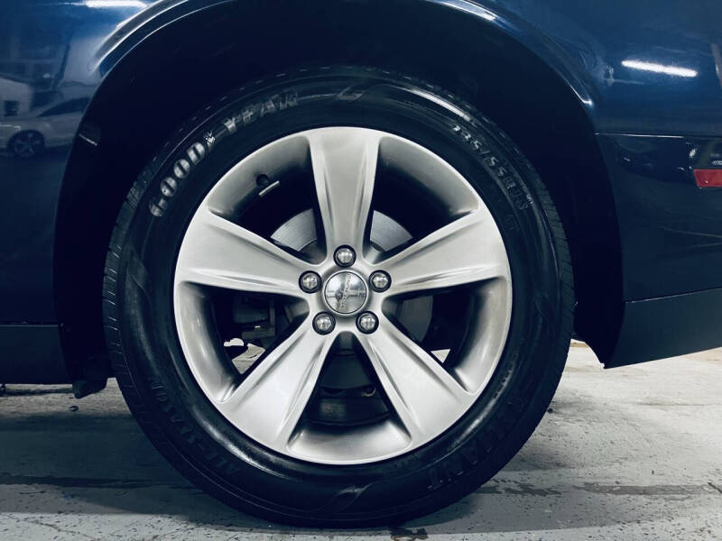 2015 Dodge Challenger SXT
