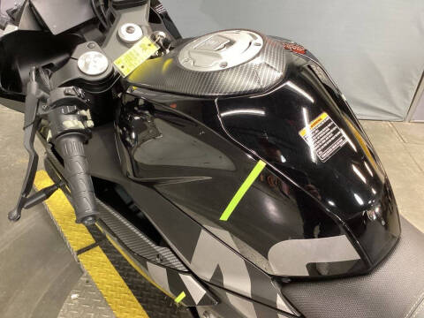 2022 CFMoto 300SS