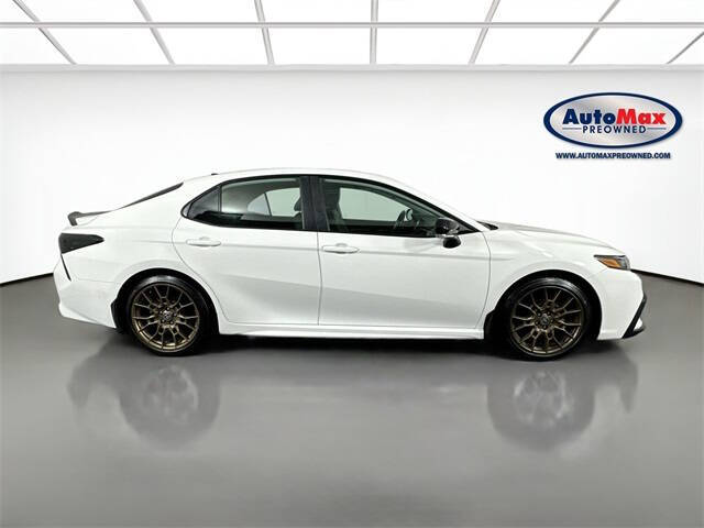 2023 Toyota Camry Hybrid SE