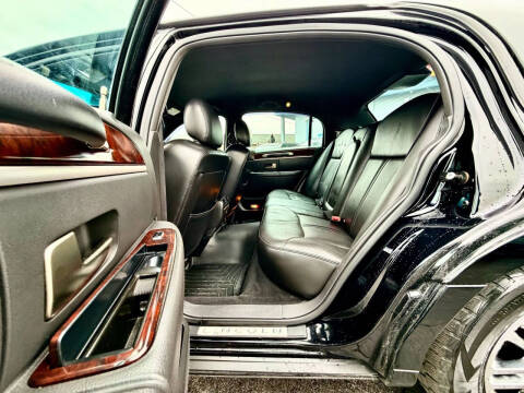 2008 Lincoln Town Car Signature Limited