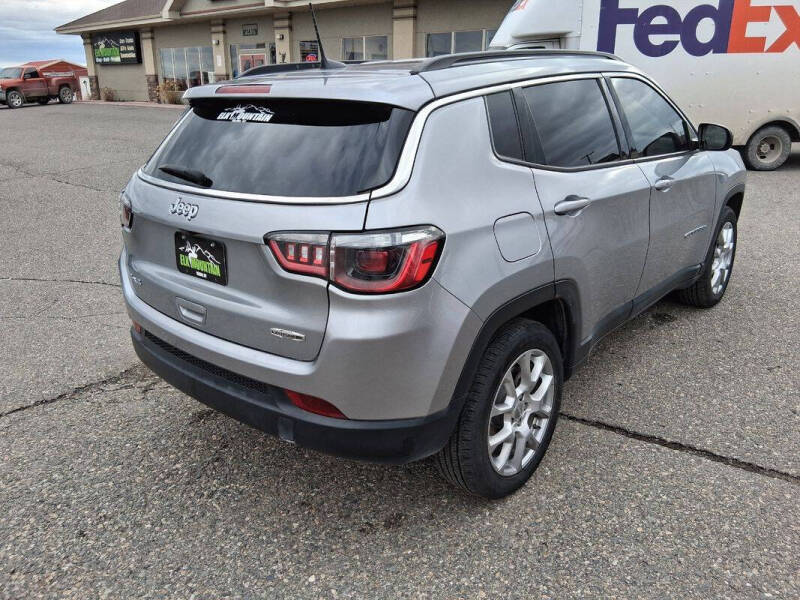 2022 Jeep Compass Latitude Lux