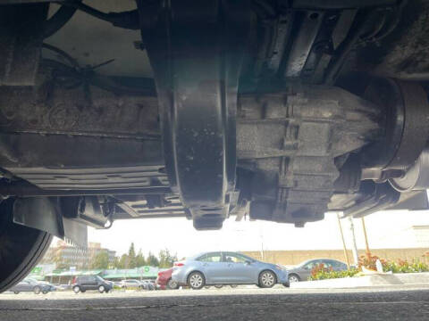 1997 Isuzu Elf Camper