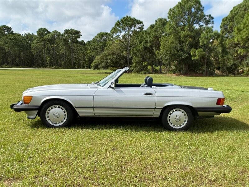 1988 Mercedes-Benz 560-Class 560 SL