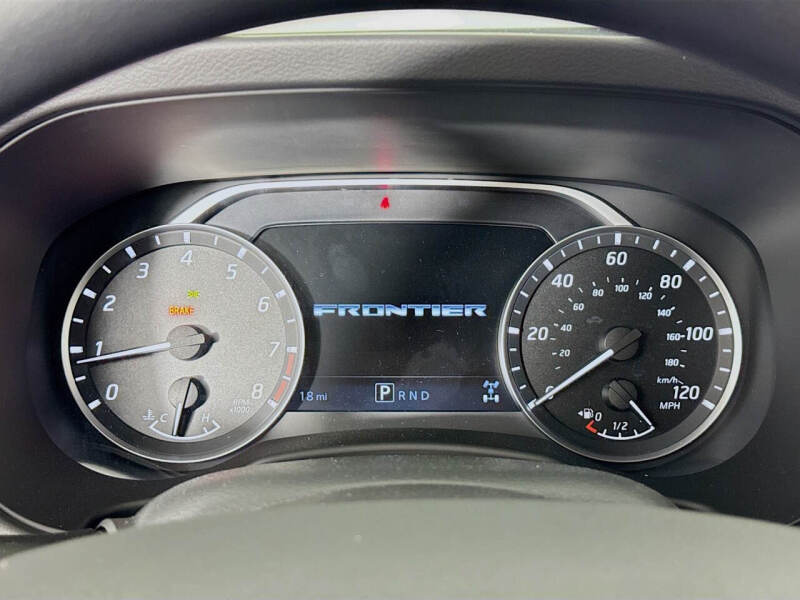 2025 Nissan Frontier SV