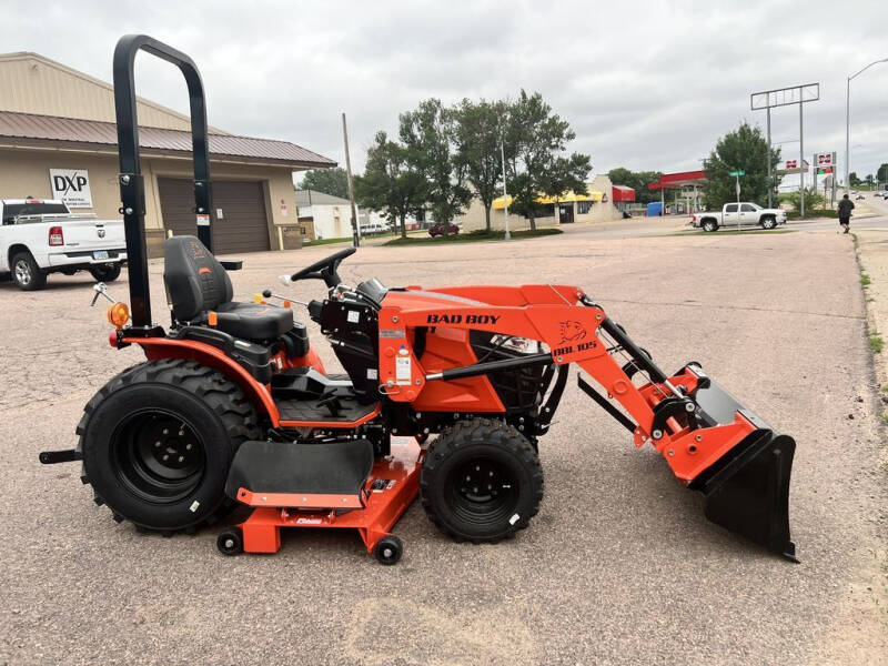 2024 Bad Boy 1025 Tractor w/ Loader