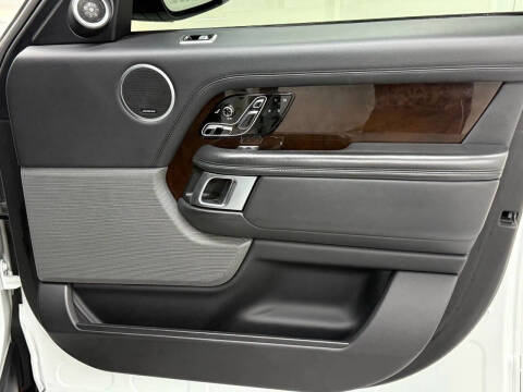 2020 Land Rover Range Rover P525 HSE