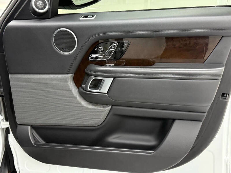 2020 Land Rover Range Rover P525 HSE