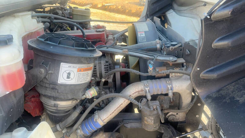 2012 Freightliner M2 106