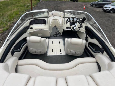 2000 Valiant VIP 18ft