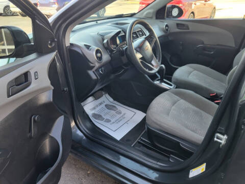 2016 Chevrolet Sonic LS Auto