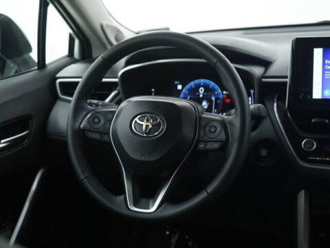 2025 Toyota Corolla Cross XLE