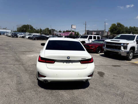 2022 BMW 3 Series 330i