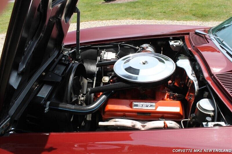 1965 Chevrolet Corvette 34