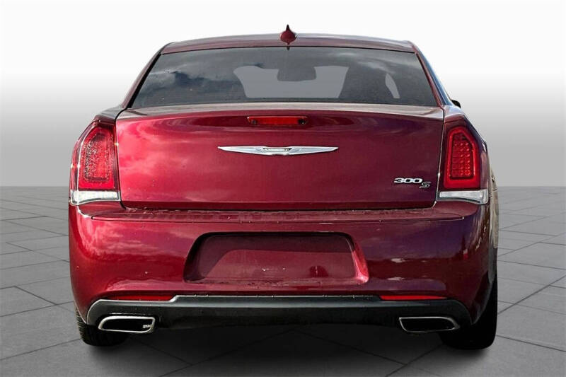 2019 Chrysler 300 S