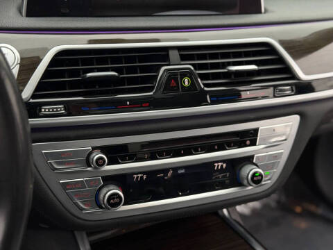 2018 BMW 7 Series 740i