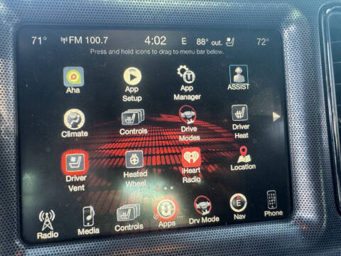 2016 Dodge Challenger SXT Plus