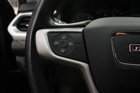 2017 GMC Acadia SLE-2