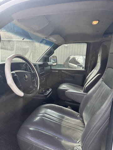 2016 Chevrolet Express 2500