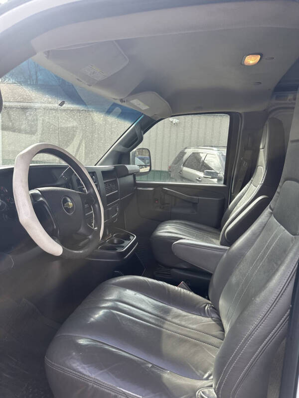 2016 Chevrolet Express 2500