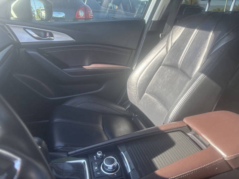 2017 Mazda MAZDA3 Touring 2.5