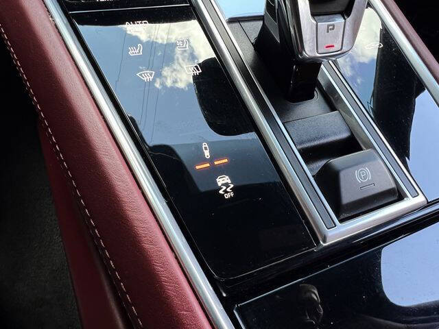 2020 Porsche Panamera GTS Sport Turismo