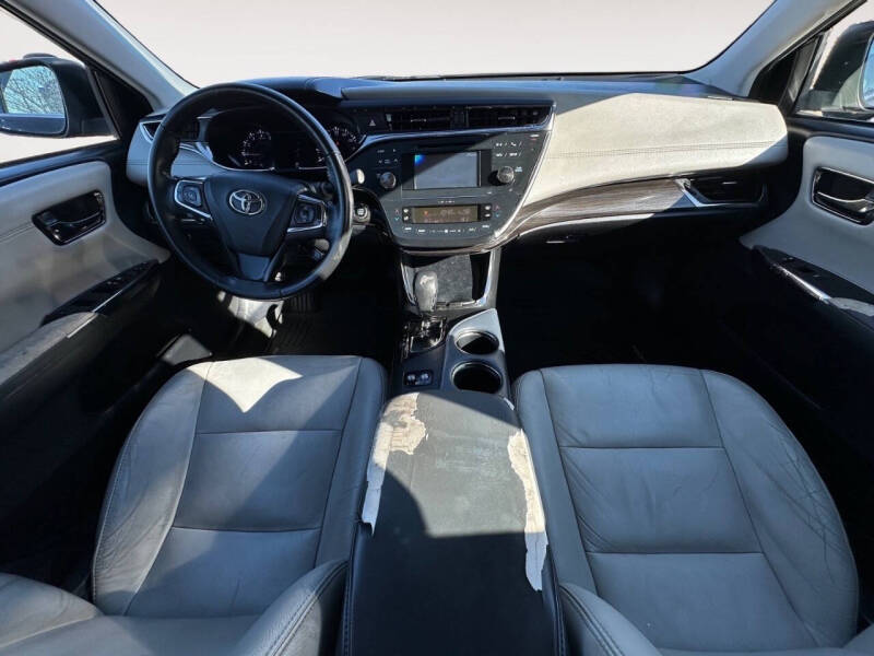 2013 Toyota Avalon XLE