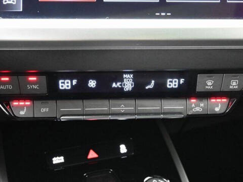 2024 Audi Q4 e-tron quattro Premium 50