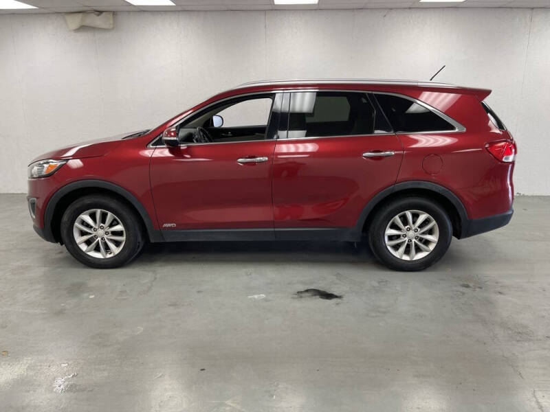 Used 2017 Kia Sorento LX with VIN 5XYPGDA31HG302154 for sale in Celina, OH