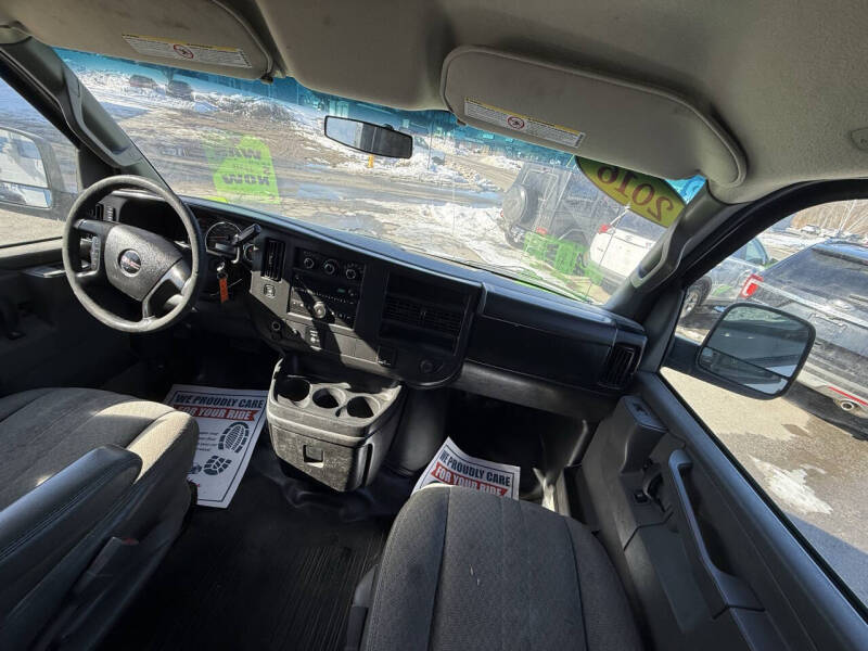 2016 GMC Savana 2500