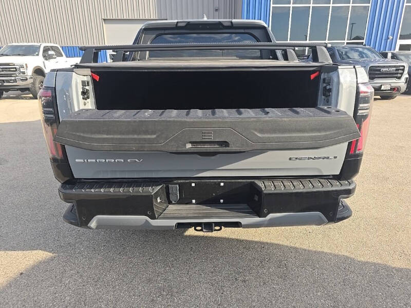 2025 GMC Sierra EV Denali