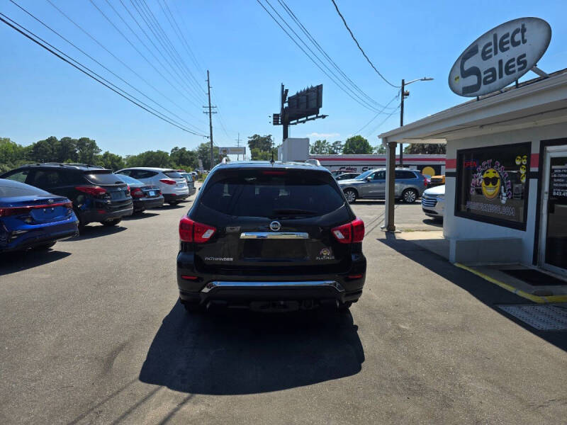 2017 Nissan Pathfinder Platinum