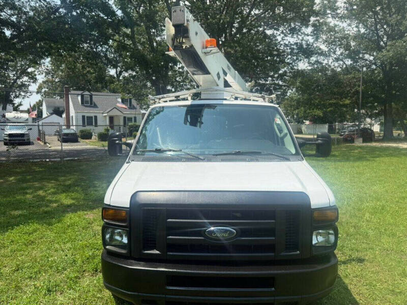 2011 Ford E-Series E-350 SD