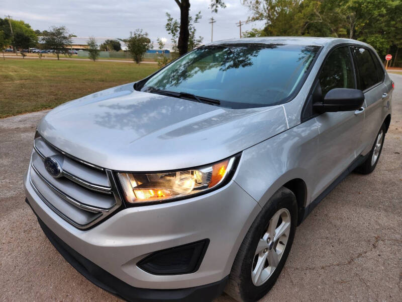 2017 Ford Edge SE photo 2