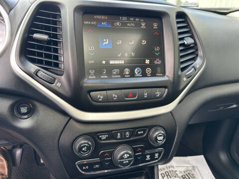 2017 Jeep Cherokee Overland