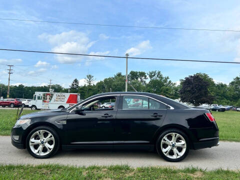 2011 Ford Taurus SHO