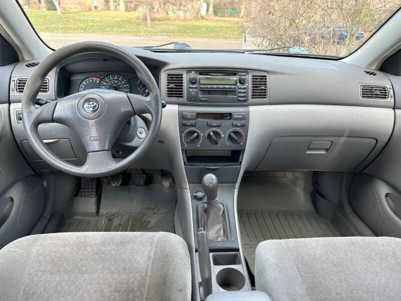 2004 Toyota Corolla CE