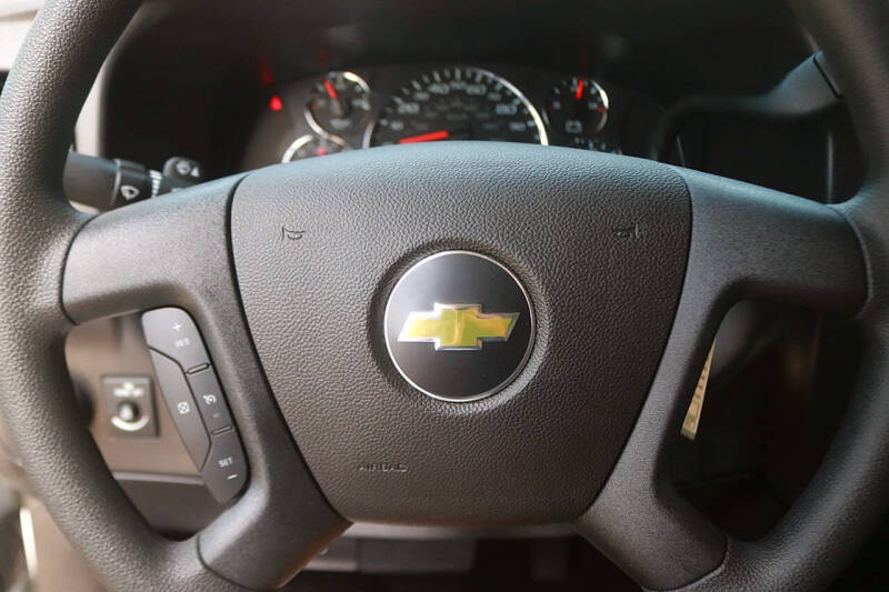 2026 Chevrolet Express 2500