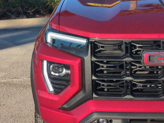 2024 GMC Canyon Elevation