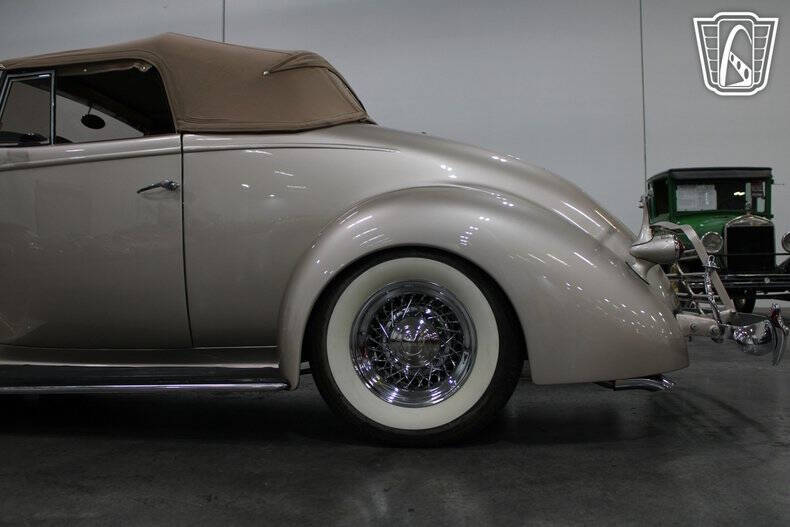 1937 Packard 115C