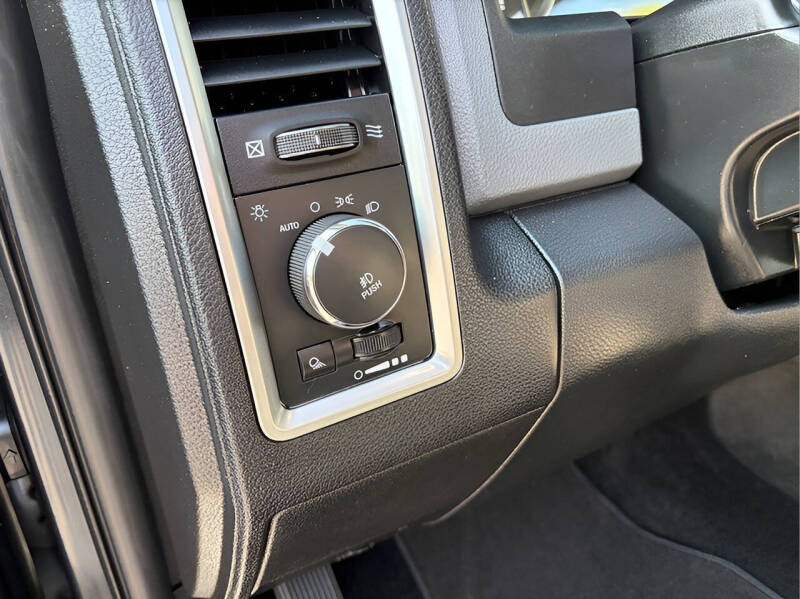 2016 RAM 1500 Big Horn